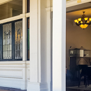 Where to eat in Maryborough Qld - Exterior of Customs House Hotel
