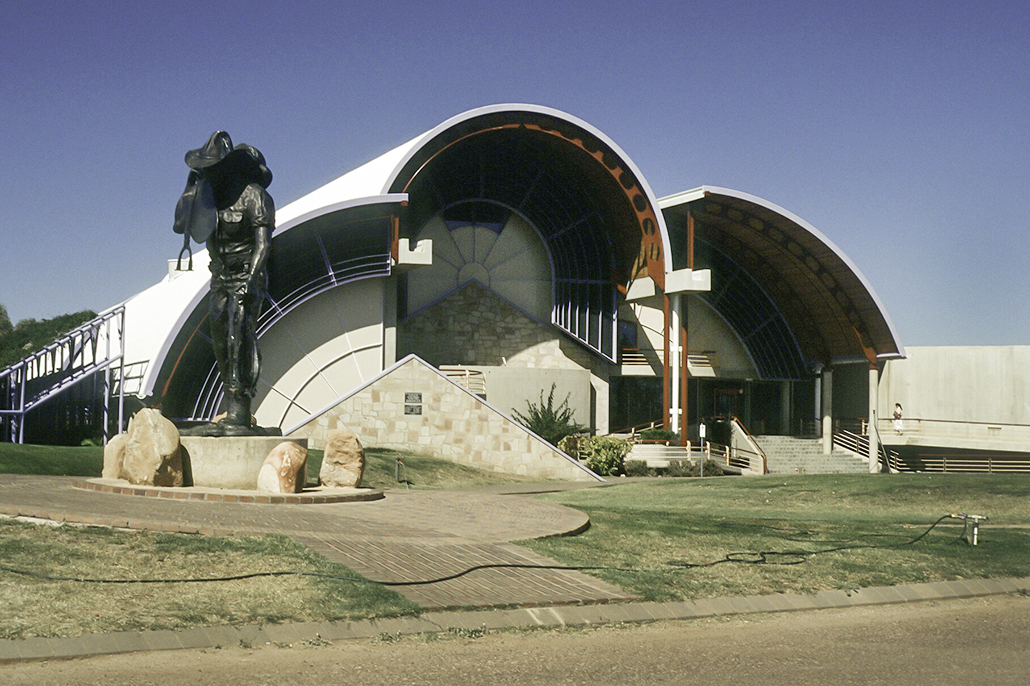 Dinosaur Trail - Australian Stockman's Hall of Fame.