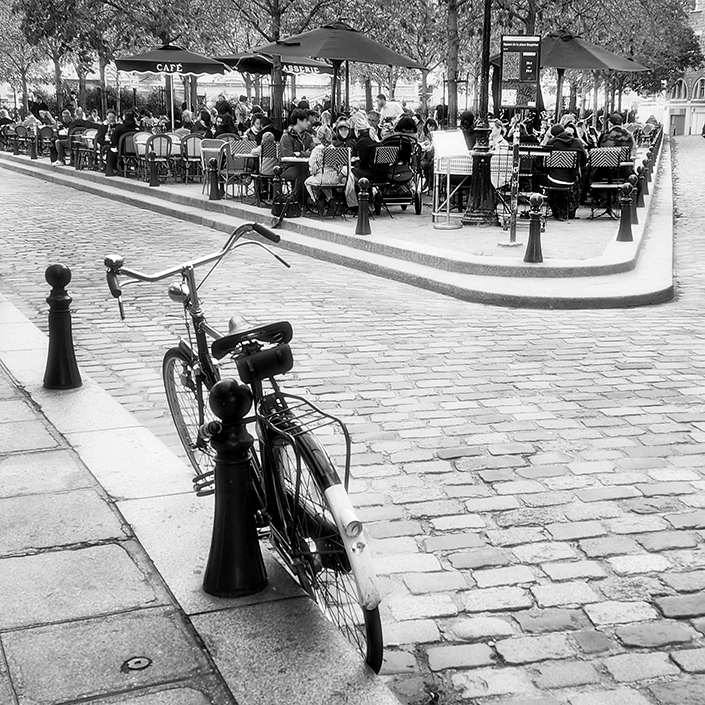 Parisian cafe scene