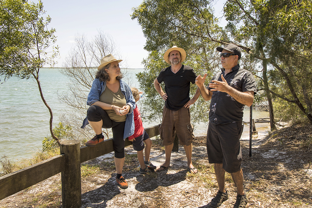 K'gari Cultural Experience - Tour guide talks with guests